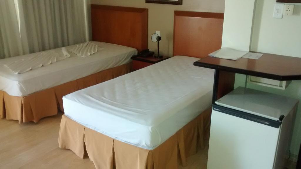 Geneviee Palace Hotel Ponta Grossa  Habitación foto